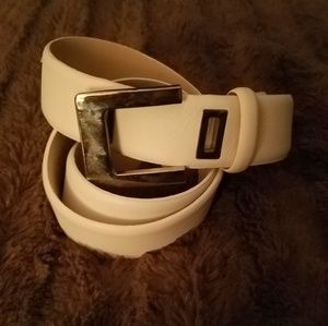 Adrienne Vittadini belt